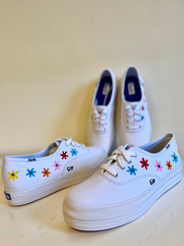 keds_womens_triple_cvo_canvas_by_elizabeth_olwen_white.jpg Keds Women's Triple CVO Canvas by Elizabeth Olwen White - Image 1